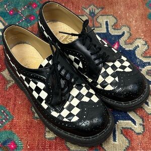 Vintage 90s Y2K England Underground Checkered Shoes